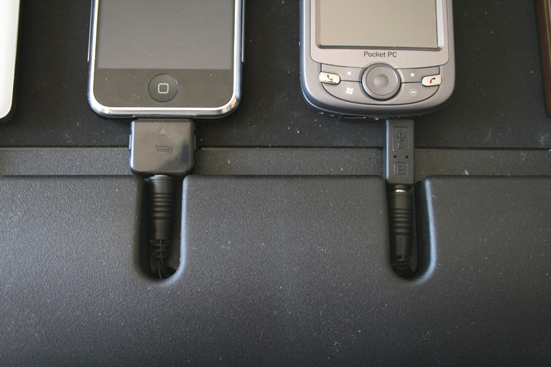 Illustration for article titled Lightning Round: Gomadic's QuadCharge Universal Charging Station